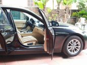 Cần bán lại xe BMW 3 Series 320i đời 2012, màu đen số tự động, giá tốt