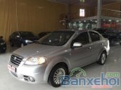 Cần bán gấp Daewoo Gentra 2010, màu bạc, chính chủ