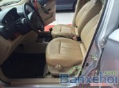 Cần bán gấp Daewoo Gentra 2010, màu bạc, chính chủ