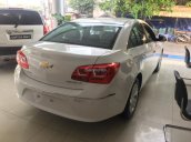 Chevrolet Cruze LT 1.6L màu trắng 5 chỗ, hỗ trợ vay ngân hàng lên đến 90% - LH: 0945.307.489