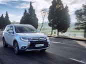 Bán Mitsubishi Outlander phiên bản mới, nhập khẩu nguyên chiếc, khuyến mãi cực lớn