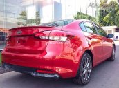 Cần bán xe Kia Cerato năm 2018, màu đỏ số sàn