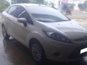 Bán xe cũ Ford Fiesta đời 2011, màu trắng số tự động, giá tốt