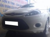 Bán xe cũ Ford Fiesta đời 2011, màu trắng số tự động, giá tốt