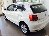 Bán dòng Hacthback Volkswagen 1.6l, màu trắng, xe nhập nguyên chiếc, LH Hương 0902.608.293