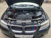 Cần bán BMW 3 Series 320i đời 2009, màu đen, nhập khẩu