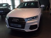 Bán Audi Q3 2.0T đời 2016, màu trắng, xe nhập