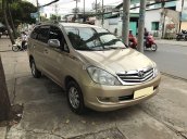 Nhà kẹt tiền nên cần bán xe Innova 2008 J lên G màu vàng đồng số sàn