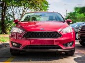 Bán ô tô Ford Focus Trend năm 2016, màu đỏ, giá tốt