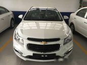 Bán xe Chevrolet Cruze đời 2016, màu trắng