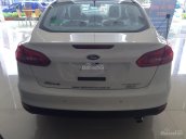 Giao ngay Ford Focus 1.5 Ecoboost 2017 cao cấp, đủ màu, giảm giá sốc tháng 12, hỗ trợ mọi thủ tục, hỗ trợ vay 80%