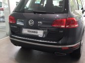 Bán Volkswagen Touareg GP đời 2014, màu xám (ghi), nhập khẩu Đức. LH Hương 0902.608.293, cam kết giá tốt nhất