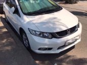 Bán Honda Civic 2015, màu trắng chính chủ giá cạnh tranh