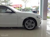 BMW 3 Series 330i 2017, màu trắng, nhập khẩu nguyên chiếc. Bán xe BMW chính hãng tại Đà Nẵng