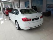 BMW 3 Series 330i 2017, màu trắng, nhập khẩu nguyên chiếc. Bán xe BMW chính hãng tại Đà Nẵng