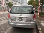 Cần bán Toyota Innova G sản xuất 2011, màu bạc, giá 520tr