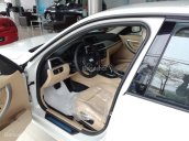 BMW 3 Series 330i đời 2017, màu trắng, nhập khẩu chính hãng