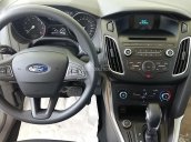 Ford Q2, bán Focus Trend 2018, hỗ trợ vay ngân hàng lãi suất thấp 4.9% năm