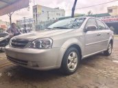 Bán Chevrolet Lacetti đời 2011, màu bạc