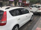 Chính chủ cần bán xe cũ Hyundai i30 CW đời 2009, màu trắng, xe nhập, 435 triệu