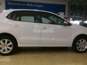 Bán xe nhập Volkswagen Polo Hacthback 1.6L GP, màu trắng. Tặng bảo hiểm vật chất - LH Hương 0902.608.293