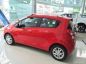 Chevrolet Spark LT 1.2L màu đỏ 5 chỗ, hỗ trợ vay ngân hàng lên đến 90% - LH: 0945.307.489 Huyền