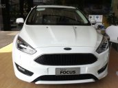 Bán Ford Focus 1.5 Sport màu trắng, hotline KD Phú Mỹ Ford 0934799119