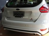 Bán Ford Focus 1.5 Sport màu trắng, hotline KD Phú Mỹ Ford 0934799119