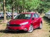 Bán ô tô Ford Focus Trend năm 2016, màu đỏ, giá tốt