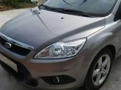 Bán xe Ford Focus đời 2011, màu xám