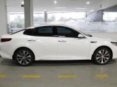 Cần bán xe Kia Optima 2017, màu trắng