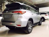 Bán Toyota Fortuner MT đời 2017, màu bạc, giá chỉ 981 triệu