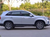 Bán xe Kia Sorento DATH màu trắng đời 2018, 939tr, số tự động, giá khuyến mãi