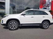 Bán ô tô Kia Sorento GAT 2.4L đời 2017, màu trắng, giá 828tr