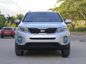 Cần bán Kia Sorento GATH 2017, màu bạc, giá 896tr