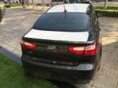 Cần bán Kia Rio đời 2017, màu ghi vàng  