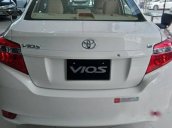 Bán Toyota Vios đời 2016, màu trắng, giá tốt
