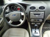 Bán ô tô Ford Focus 2.0 AT đời 2011, màu bạc số tự động