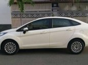 Bán xe Ford Fiesta đời 2011, màu trắng, 390 triệu