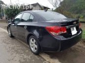 Cần bán gấp Chevrolet Cruze đời 2011, màu đen