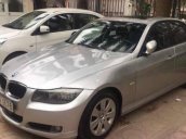 Gia đình bán xe BMW 320i đời 2010, màu bạc