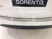 Kia Sorento GAT đời 2018, màu trắng, giá ưu đãi chỉ có tại Nha Trang