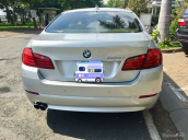 Bán ô tô BMW 5 Series 520i đời 2013, màu bạc nội thất kem, xe nhập nguyên chiếc, Full option giao xe ngay