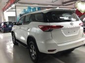 Bán xe Toyota Fortuner 2.4G đời 2017, màu trắng, nhập khẩu 