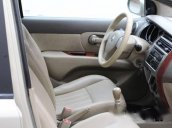 Gia đình cần bán xe Nissan Grand livina sản xuất cuối 2012, số sàn 07 chỗ ngồi