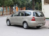 Gia đình cần bán xe Nissan Grand livina sản xuất cuối 2012, số sàn 07 chỗ ngồi