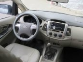 Bán xe Toyota Innova G 2015, đẹp như mới, số sàn