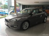 Ford Long Biên cần bán Ford Focus 1.5 AT Sport Hatchback đời 2017, đủ màu giao ngay - 0944.844.800