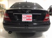 Bán Mercedes C200 đời 2011, màu đen