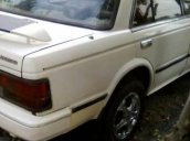 Bán xe cũ Nissan Bluebird đời 1988, màu trắng